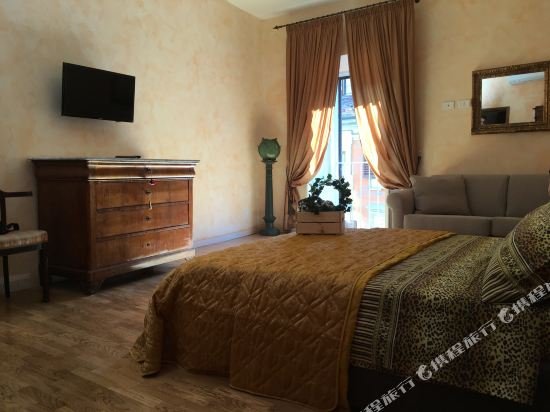 Фото Апартаменты Pantheon Old Suite