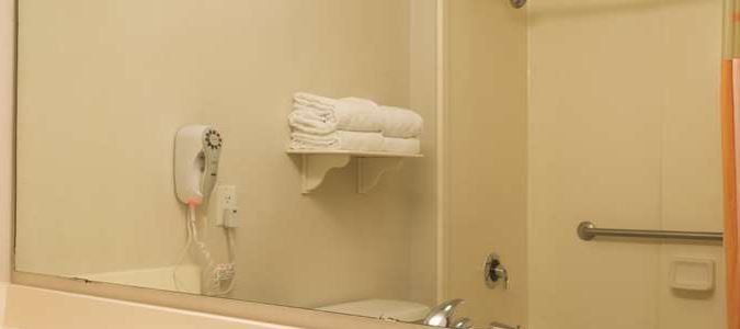 Фото La Quinta Inn & Suites by Wyndham San Antonio Airport