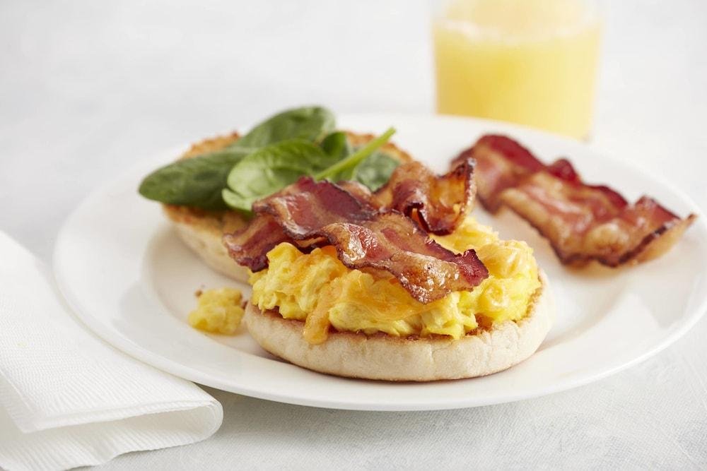 Фото Residence Inn by Marriott Toledo West