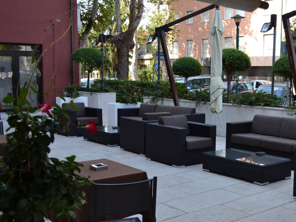 Фото отеля 4