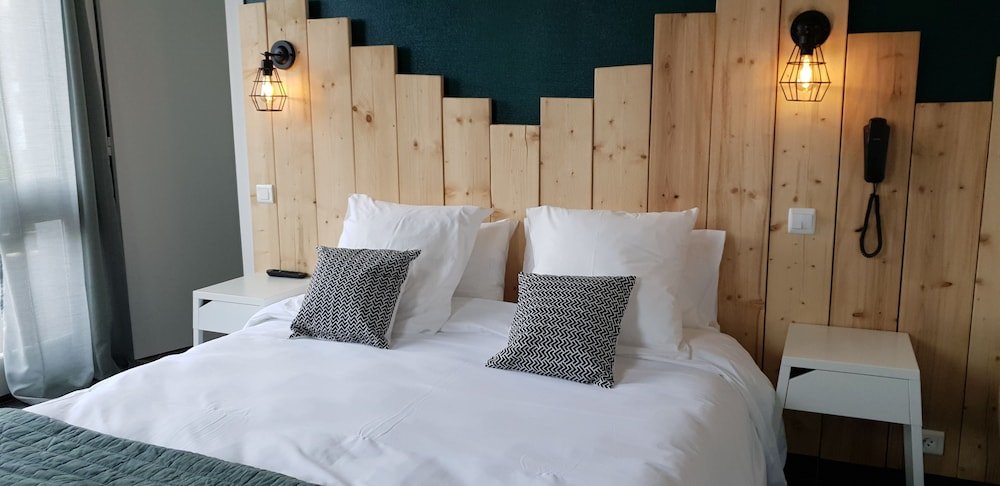 Фото Hôtel La Baïne