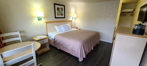 Гостиница Economy Inn Reedsport