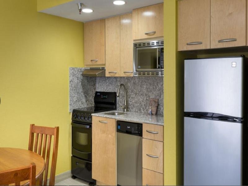 Фото Alden Suites - A Beachfront Resort