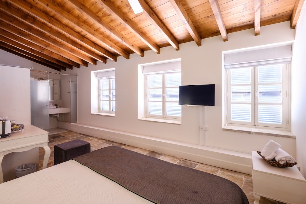 Фото Limassol Old Town Mansion