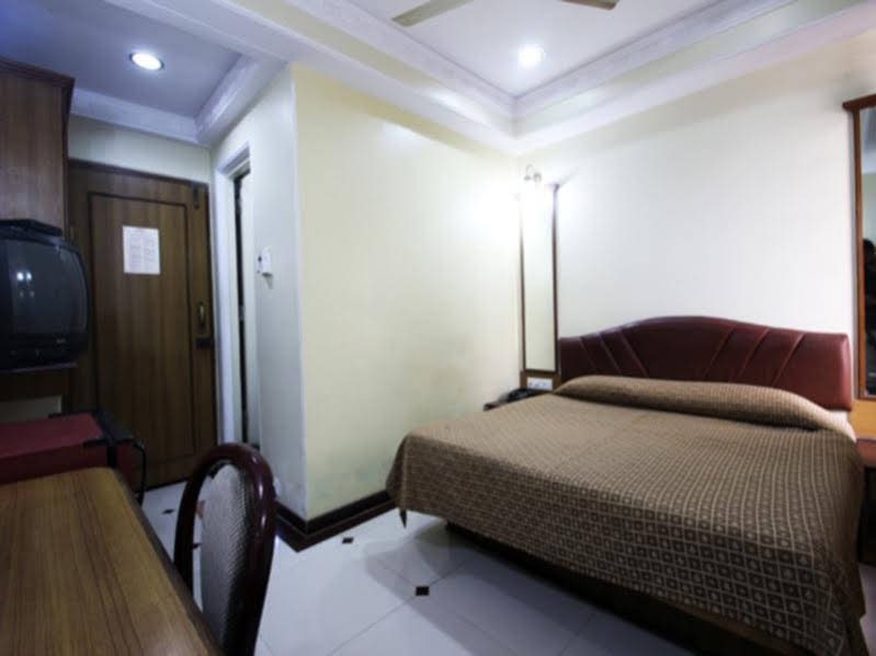 Фото Hotel Parklane