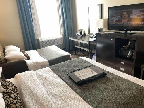 Внешний вид отеля Best Western Plus Travel Hotel Toronto Airport в Торонто, фото 3