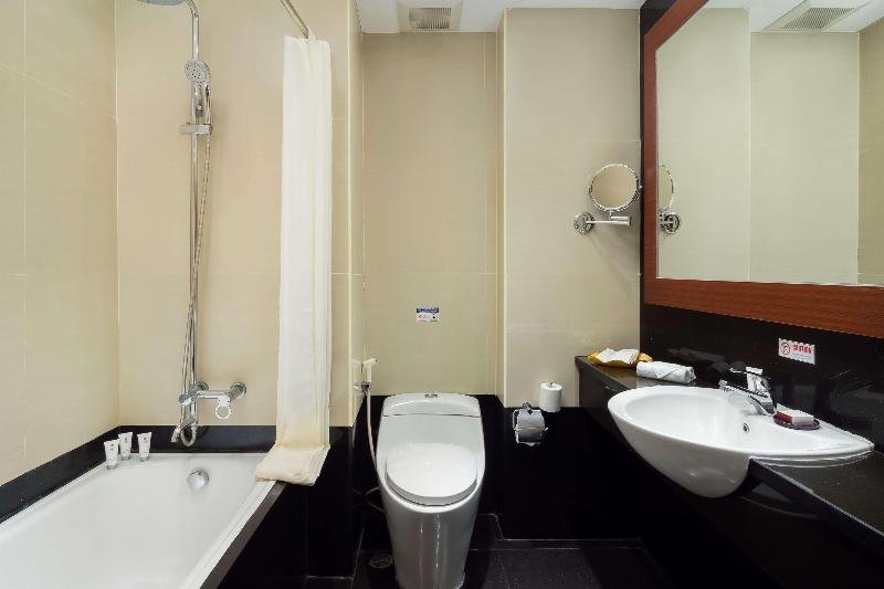 Фото Best Western Plus Makassar Beach