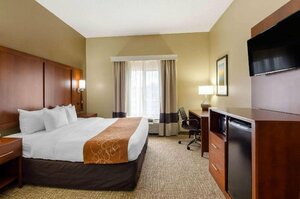 Гостиница Clarion Pointe Abingdon I-81 near Fairgrounds