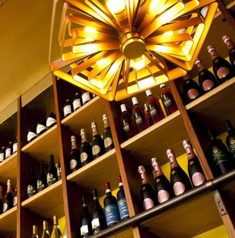 Фото Raphael Suites