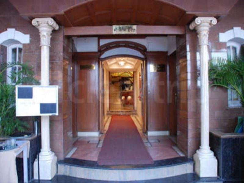 Фото отеля 1