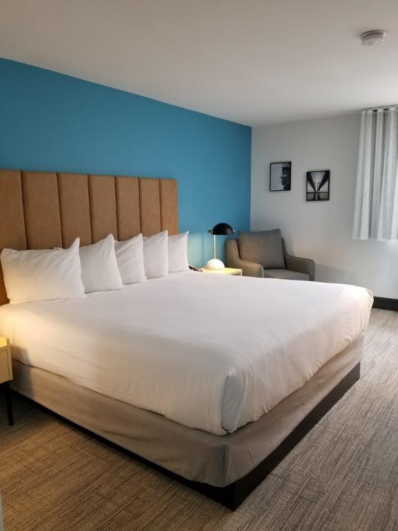 Фото Hotel Thea Tacoma, Ascend Hotel Collection