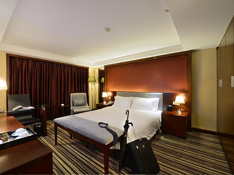 Фото Leeden Hotel Chengdu