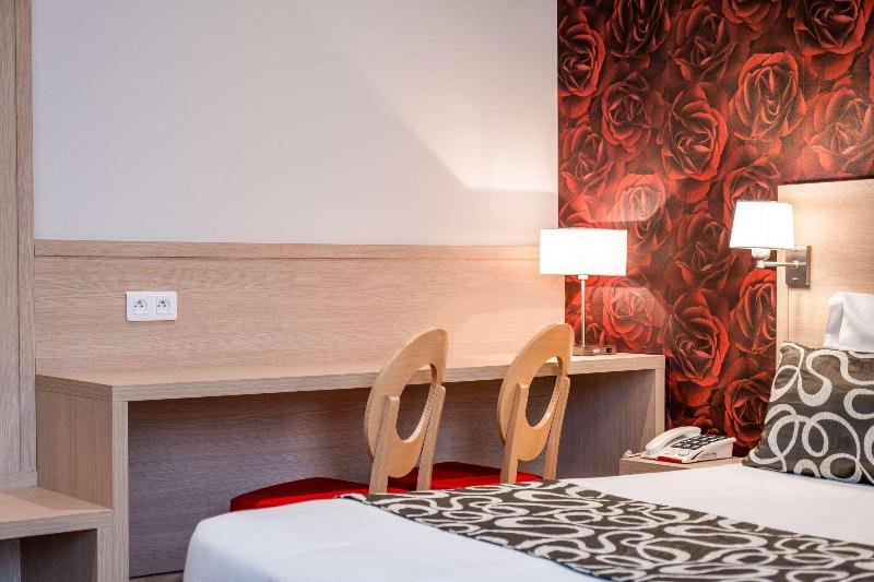 Фото The Originals City, Hôtel Régina, Périgueux