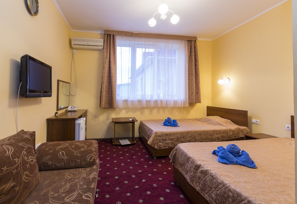 Фото Орешник