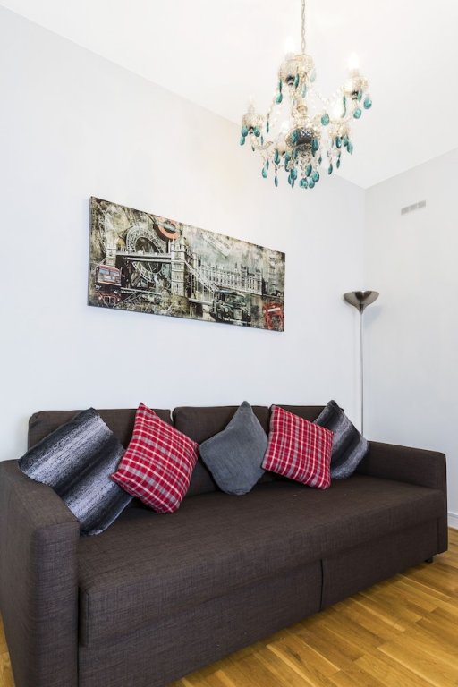 Фото Kings Cross Inn Hotel