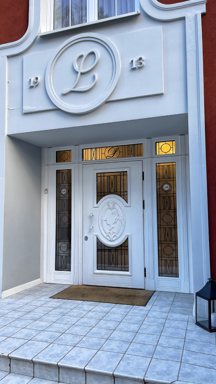 Фото Мадам Эль