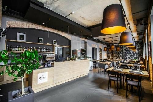 Hotel Qbatura Cafe & Hotel, Ciechanow, photo