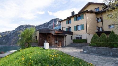 Фото Hotel Roggerli