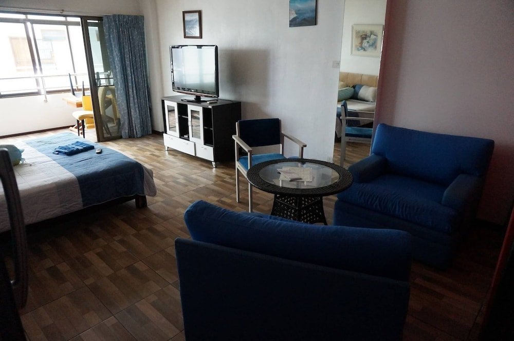 Фото 1 Bedroom View Swimming Pool 316 Jhr