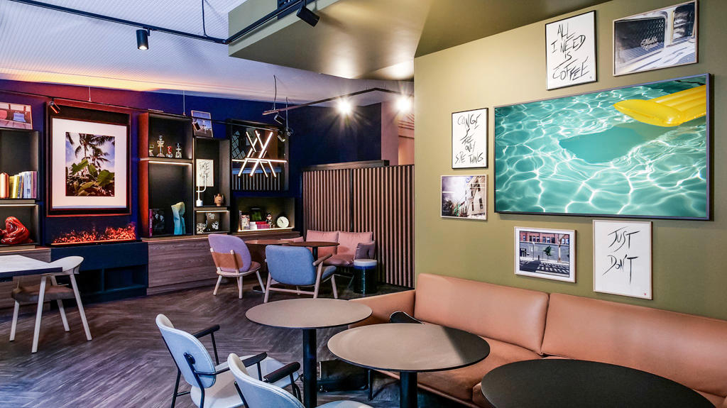 Фото отеля 1