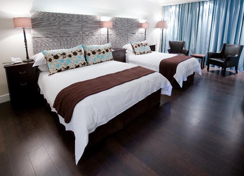 Фото The Devon Valley Hotel