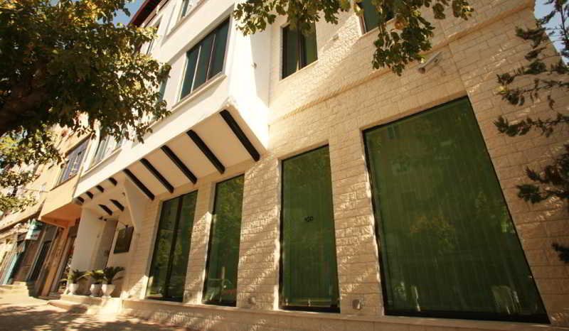 Фото Hotel & Restaurant White City