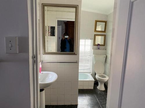 Фото Sunbury B&b