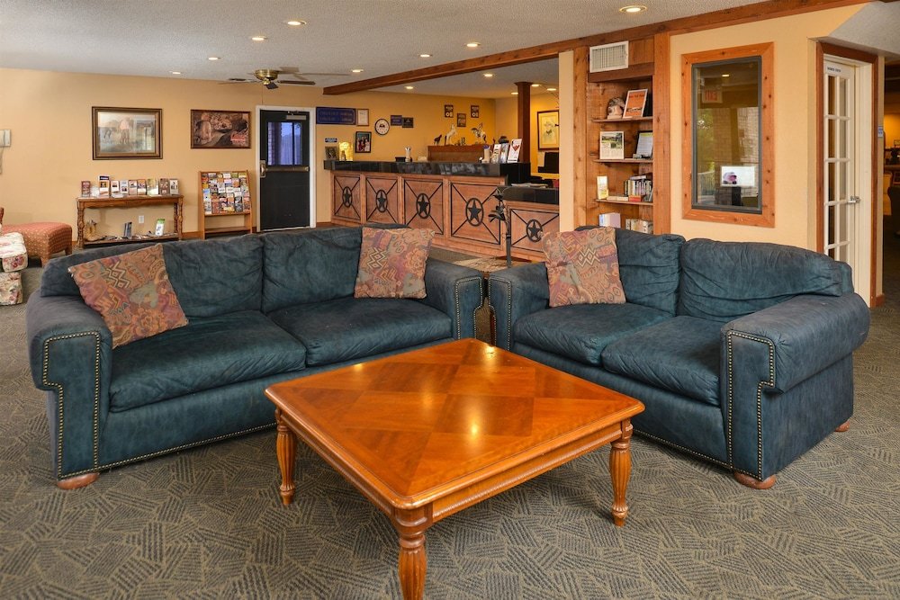 Фото Days Inn by Wyndham Boerne