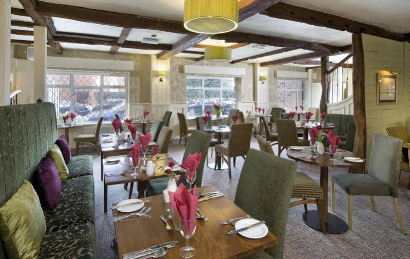 Фото The Charlecote Pheasant Hotel