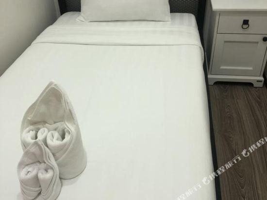 Фото Thyme Xeriscape Hostel