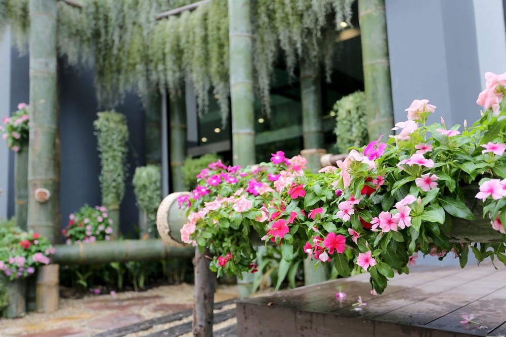 Фото Bangkok Oasis Hotel