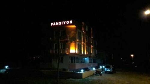 Хостел Marti Pansiyon Iki в Бозджааде