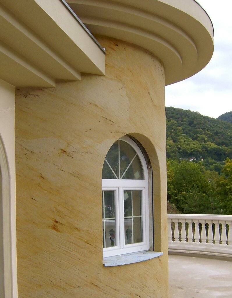 Гибкий камень для фасада дома