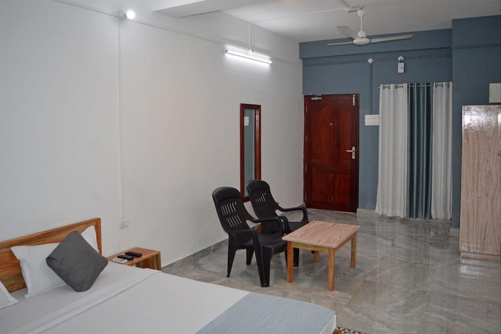 Фото Oyo 10180 Hotel Value