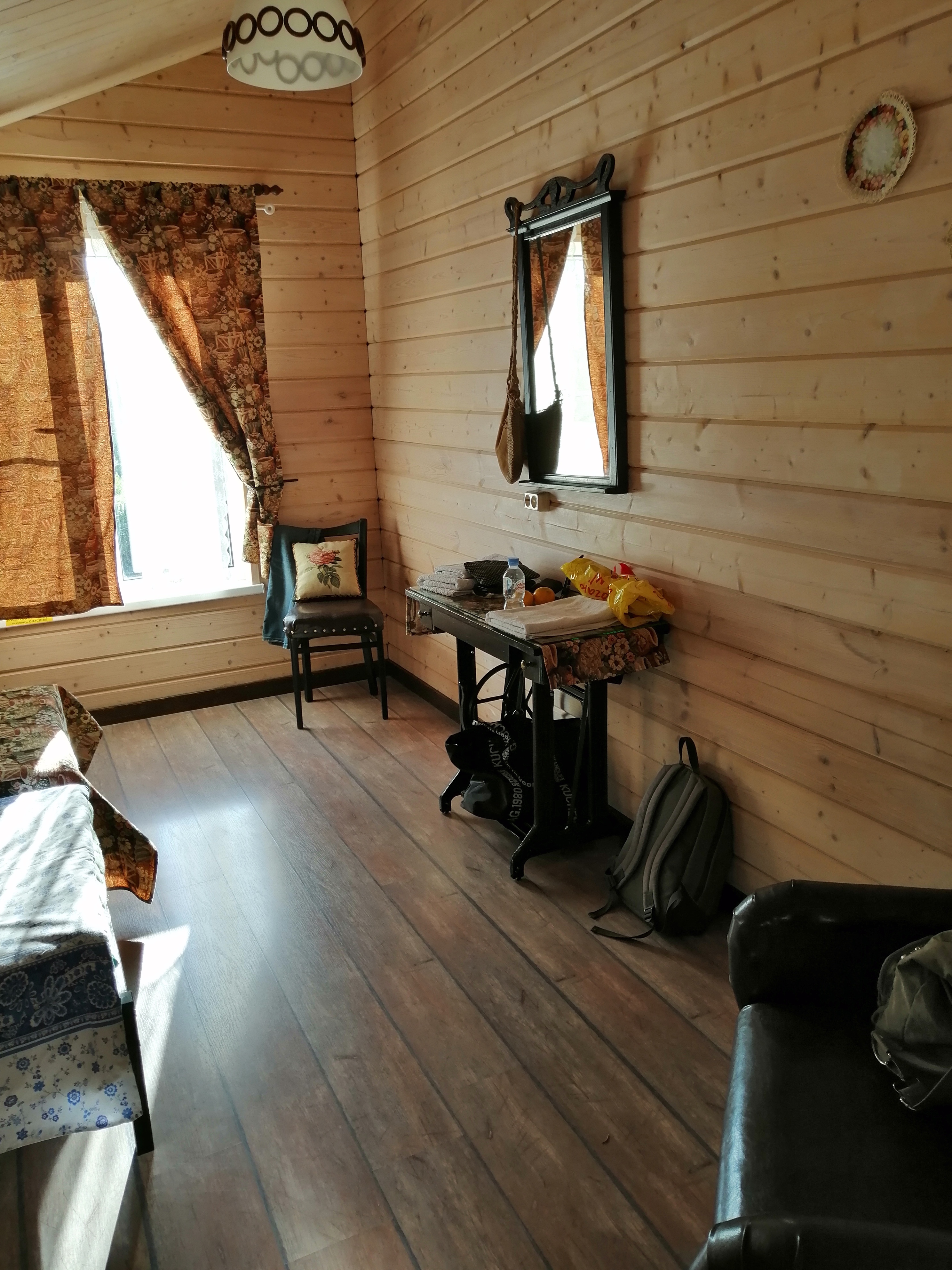 Фото У Пруда