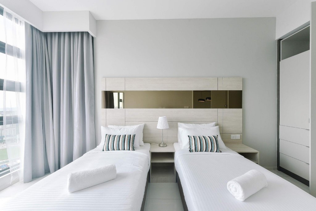 Фото Robertson Premier Suites by Subhome