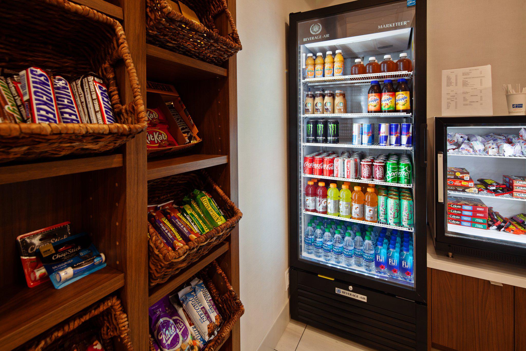 Фото Holiday Inn Express Los Angeles Lax Airport by Ihg