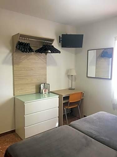 Внешний вид отеля Catalunya Express в Таррагоне, фото 5