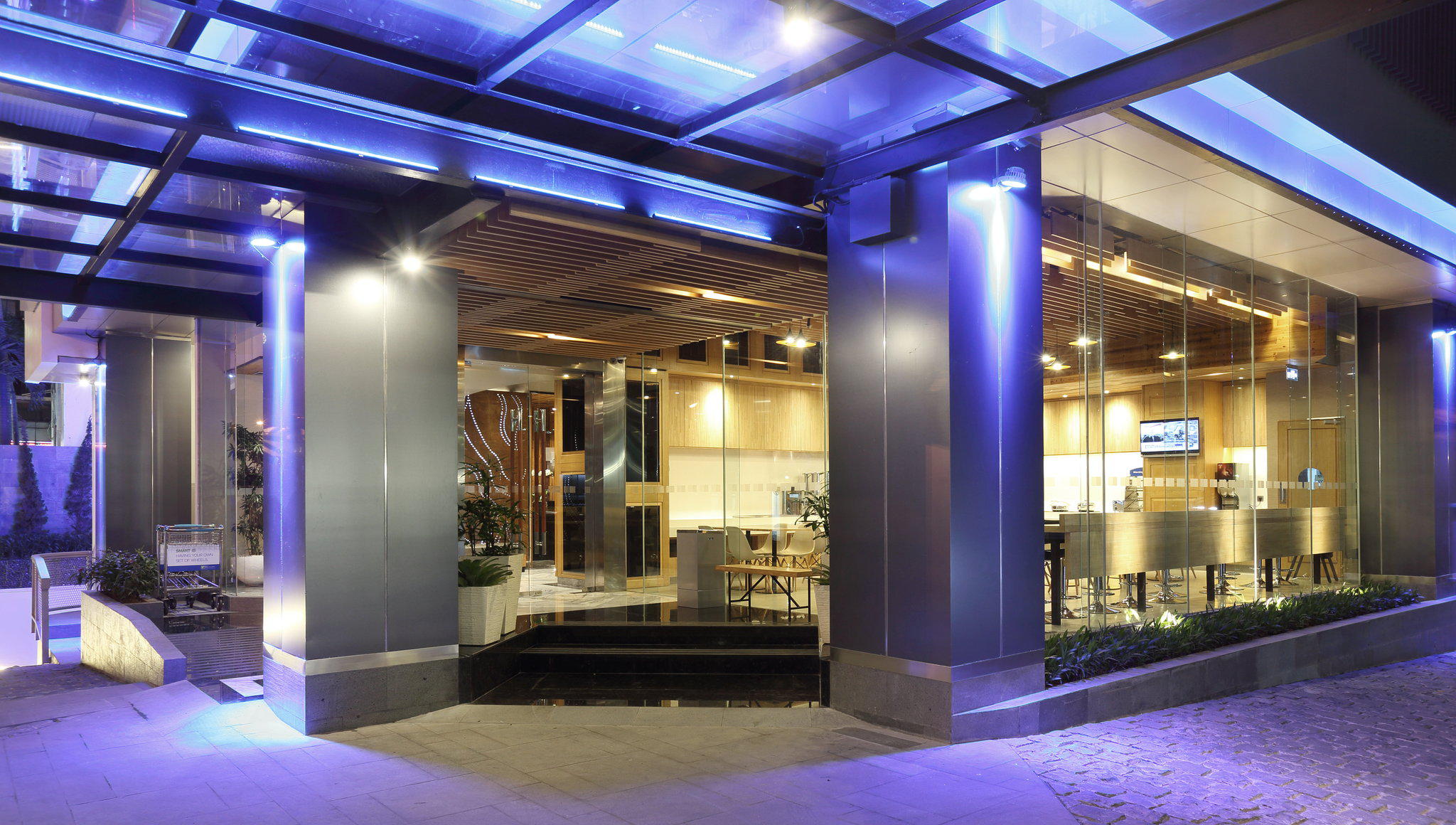 Фото Holiday Inn Express Jakarta Thamrin