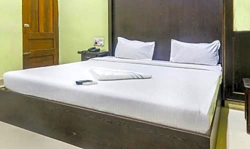 Фото Oyo 25121 Bns Lodge