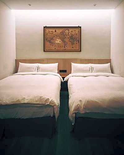 Фото Meander 1948 Hostel - Taipei Main Station