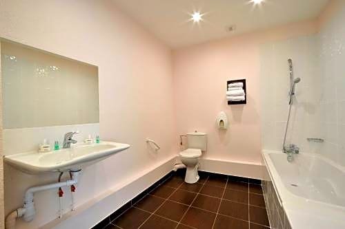 Фото Brit Hotel  Lyon Nord Dardilly