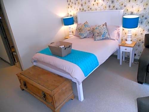 Фото The White Lion Hotel