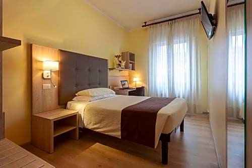 Фото Hotel Montereale