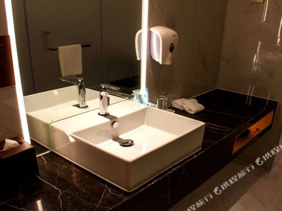Фото Holiday Inn Express Shanghai Songjiang Fangta, an Ihg Hotel