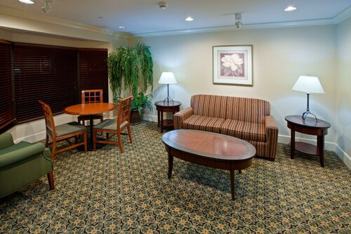 Гостиница Staybridge Suites Indianapolis-Airport, an Ihg Hotel