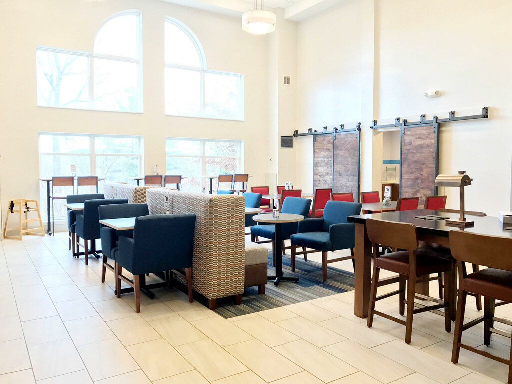 Hotel White River Inn and Suites, State of Vermont, photo