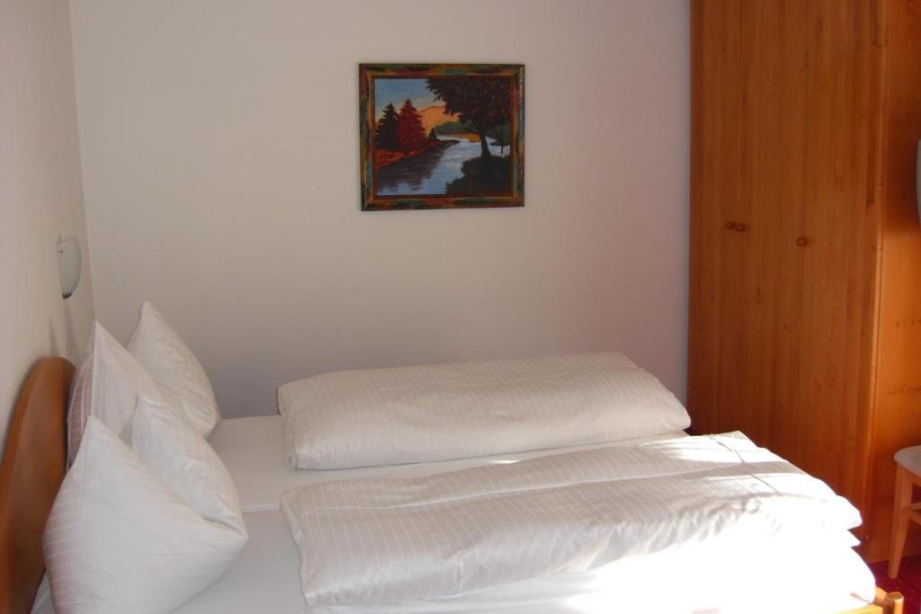 Фото Appartements Haus Rötelstein