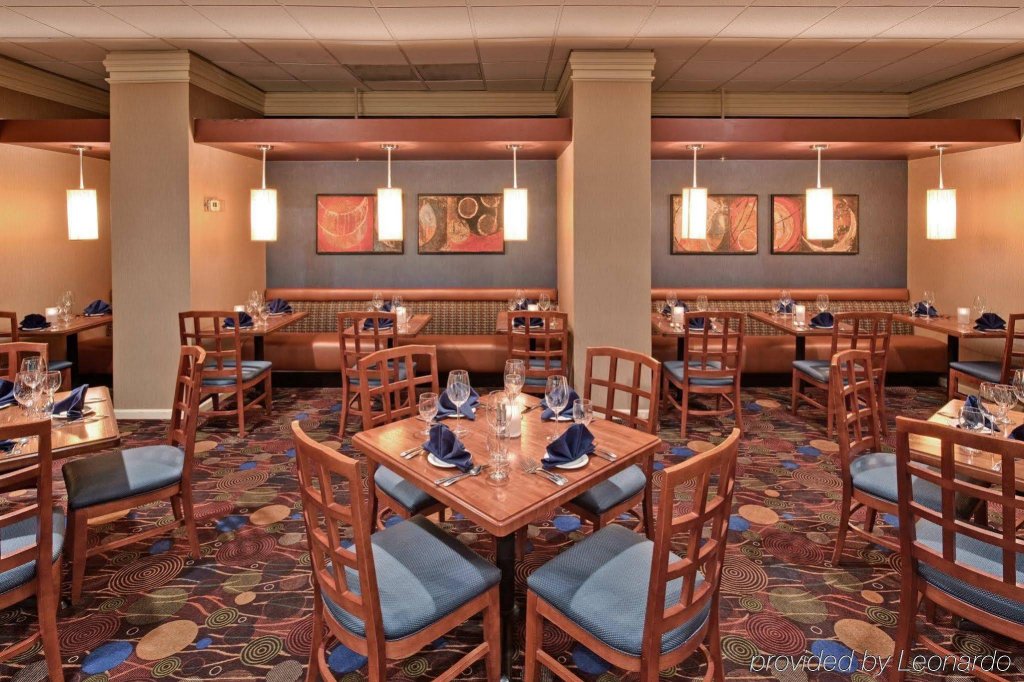 Фото Holiday Inn Los Angeles - Lax Airport