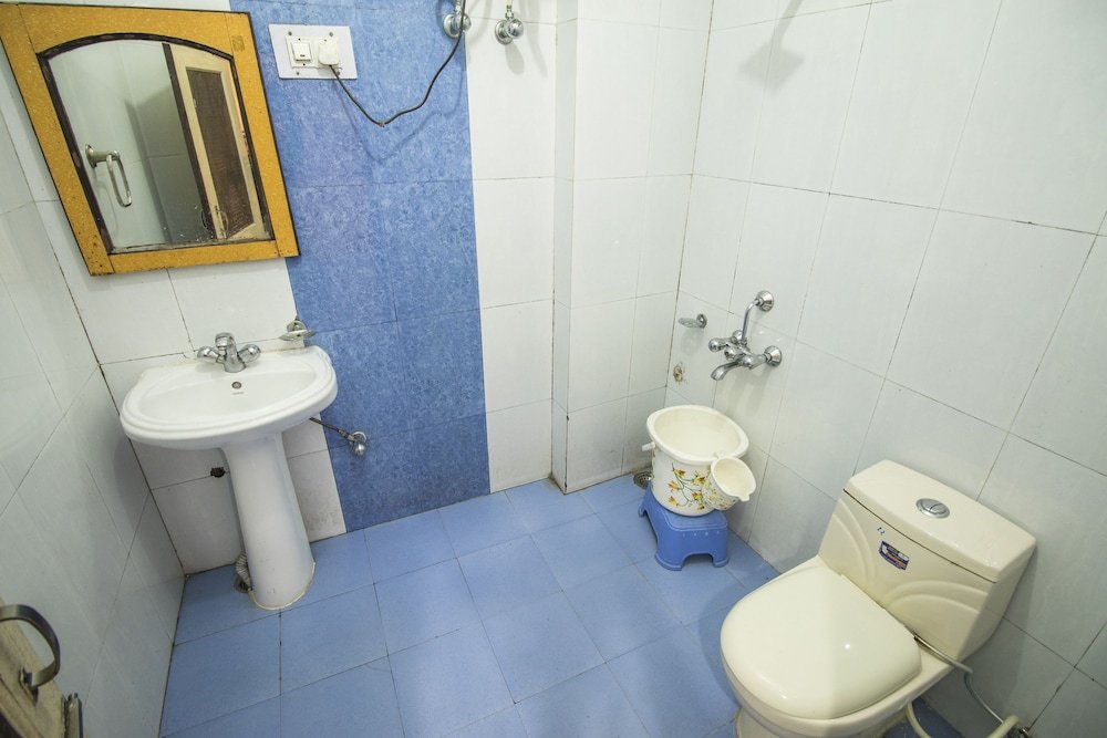 Фото The Krishna Hotel